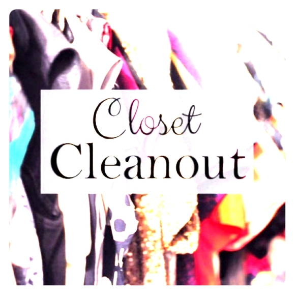 💥Closet Cleanout!💥Make Offer💥 - Picture 1 of 1